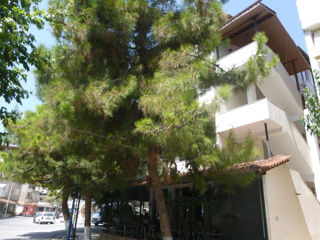 Joy Hotel Sarandë Buitenkant foto